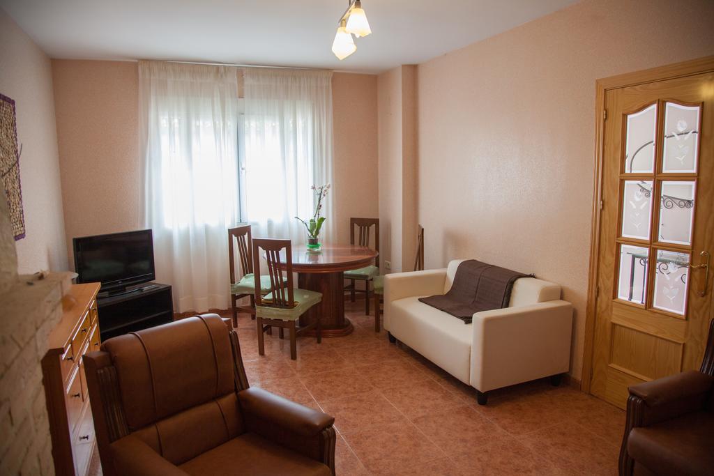 Casa Rural Marchena Navahermosa  ภายนอก รูปภาพ